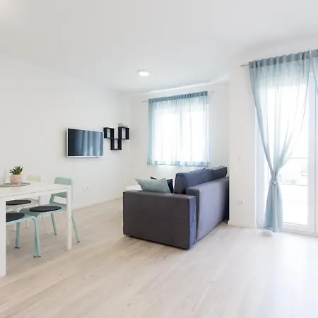Delminium Apartment